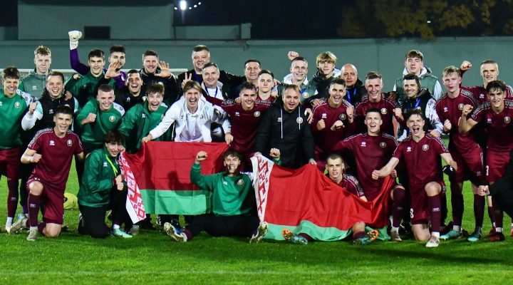 Антон Смольский получил награды за сезон-2024/25