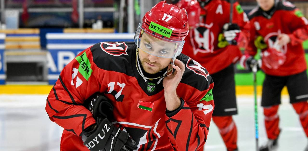 Нападающий ХК &#171;Неман&#187; Никита Титов: нужно побеждать и возвращать людей на трибуны