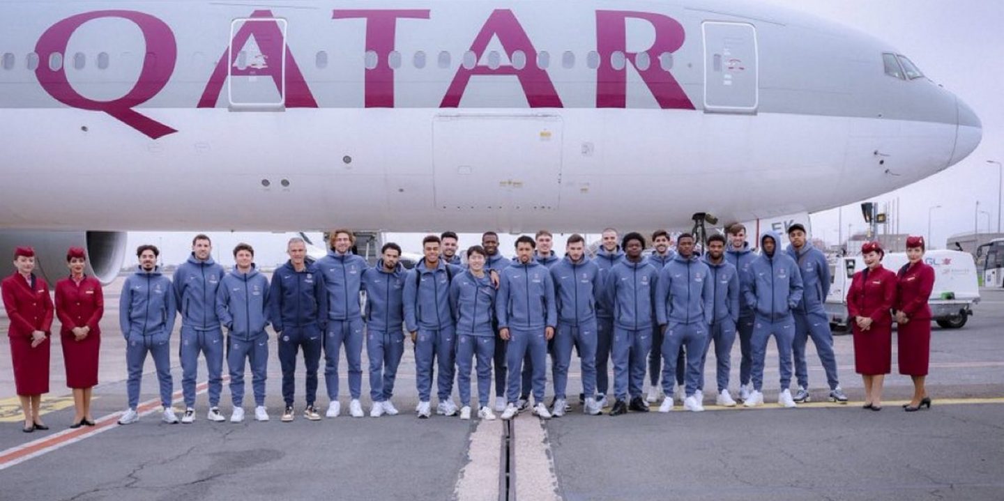 Вратарь сборной России Сафонов &laquo;пропал&raquo; с командного фото &laquo;ПСЖ&raquo;