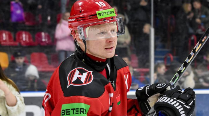 Два ассиста Артема Левшунова не спасли «Чикаго» от поражения в матче НХЛ с «Нью-Джерси»