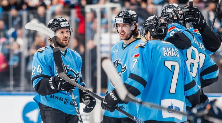 Вратарь &laquo;Динамо&raquo; Подъяпольский пропустил 7 шайб в Минске после 2 подряд шатаутов