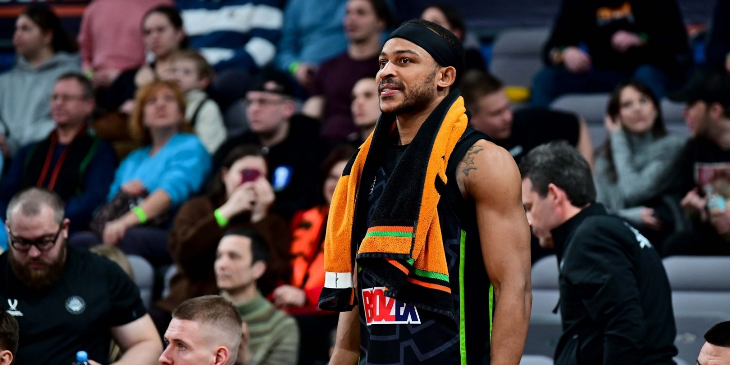 «Уралмаш» в первом матче без Ростислава Вергуна одержал победу с рекордной разницей