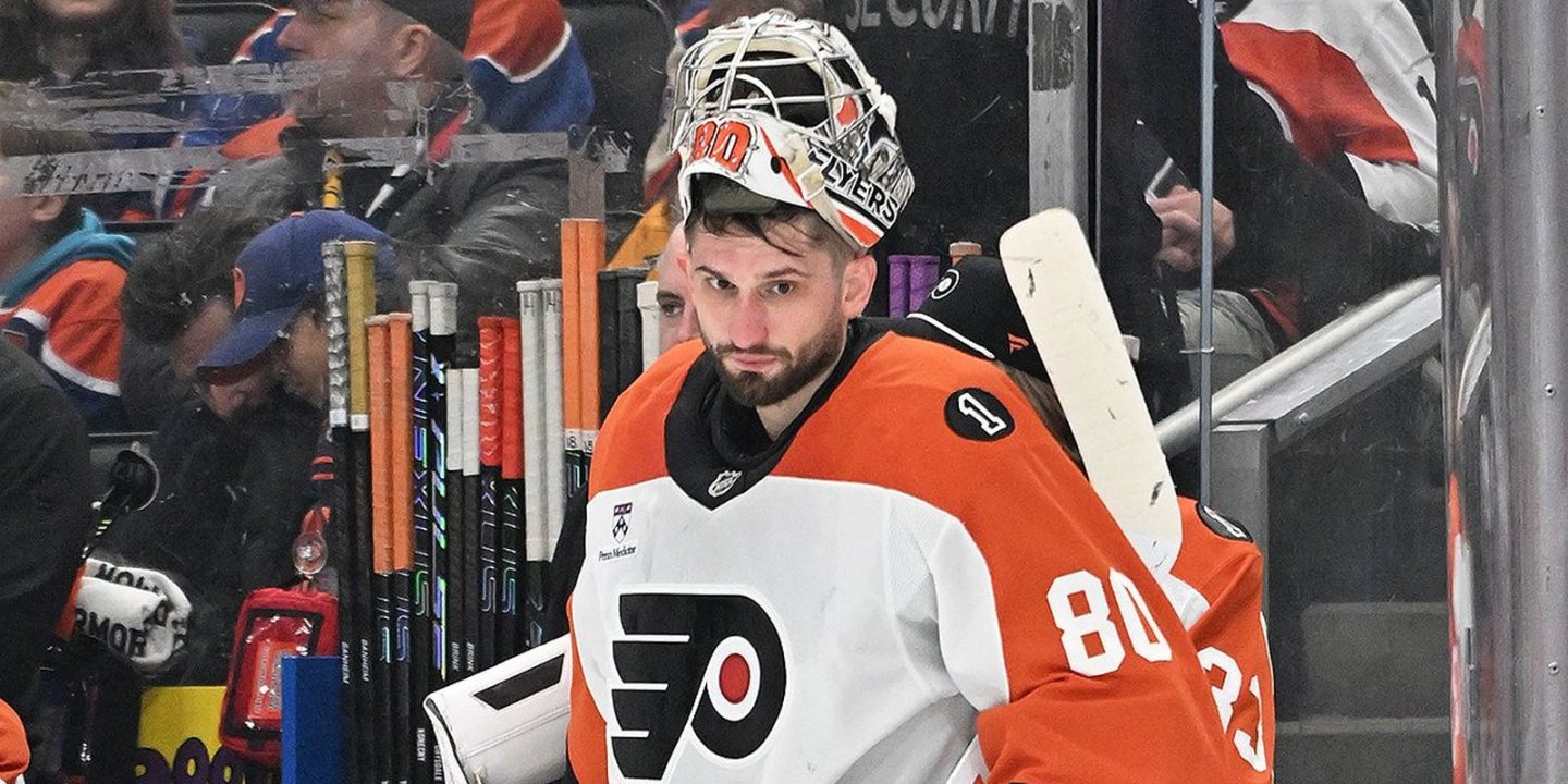 Конкурент Алексея Колосова в &laquo;Филадельфии&raquo; получил травму в матче НХЛ с &laquo;Баффало&raquo;