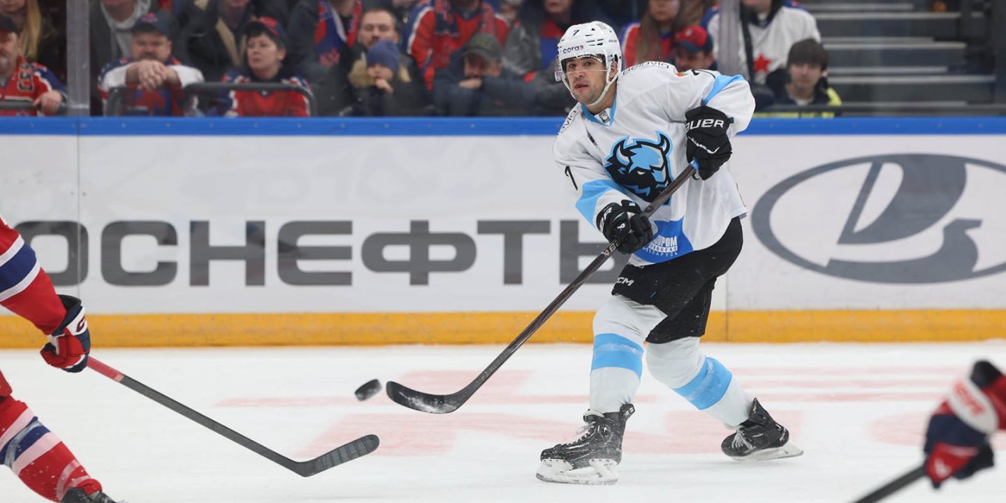 Сэм Энас захватил лидерство в списке бомбардиров КХЛ