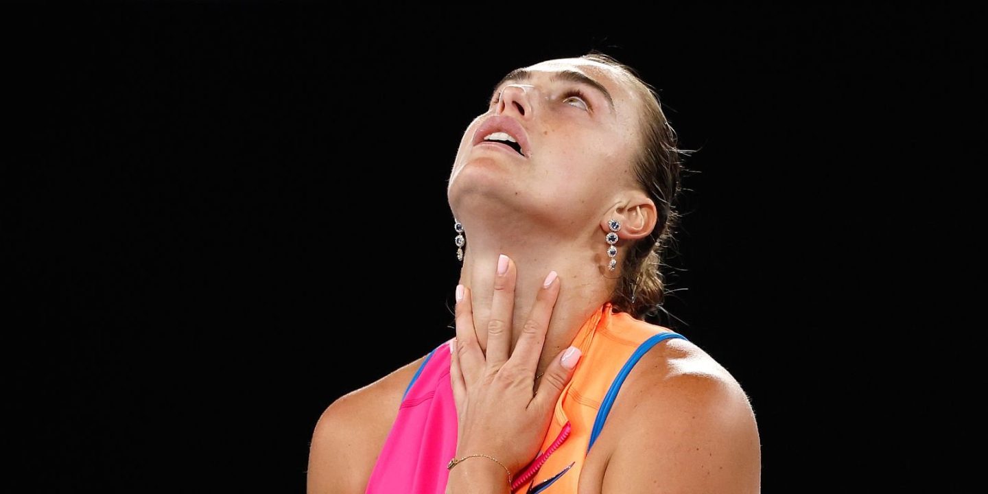 Стреляет не раз в год. Соболенко снова проиграла Рыбакиной