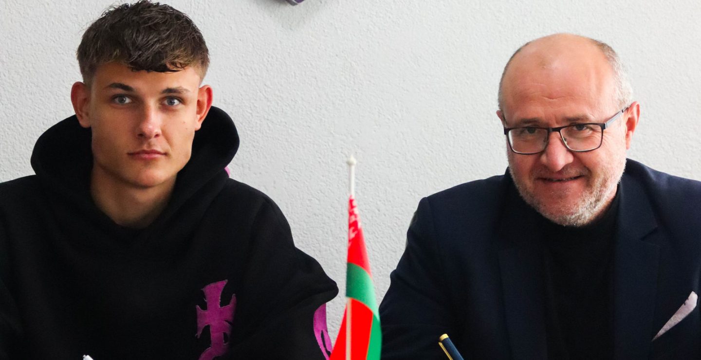 Егор Карпицкий стал игроком «Днепра»