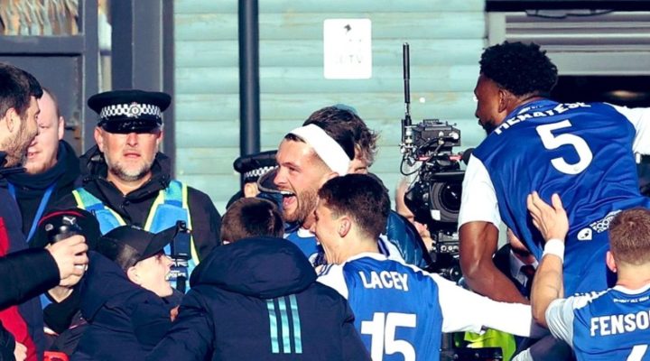 Фотофакт: как выглядит Национальный футбольный стадион в Минске после снегопада