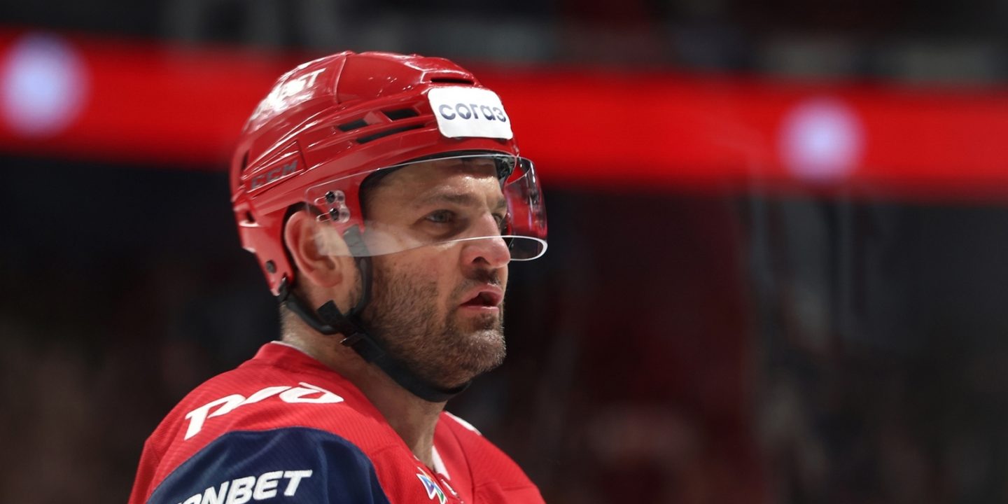 Самый ценный игрок Кубка Гагарина-2025 в 39 лет заключил новый контракт