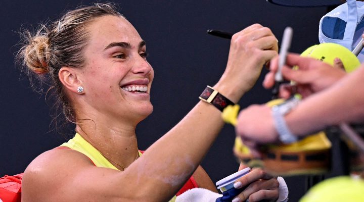 Самуэль Эрссон пропустил пять шайб, но Алексей Колосов остался в запасе в гостях у «Юты»