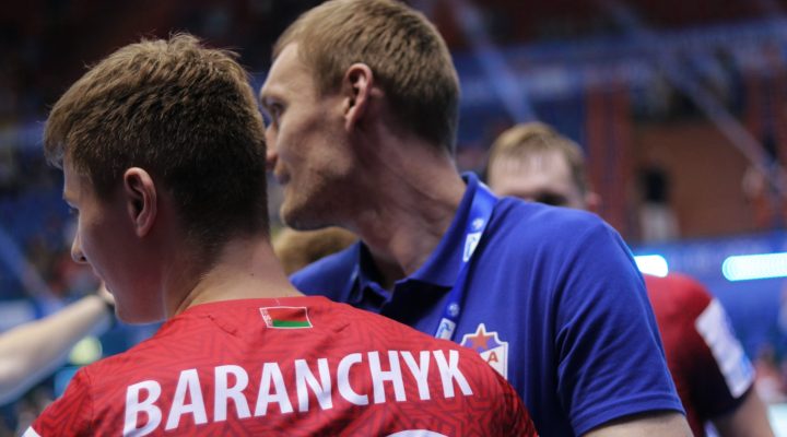 «Скоро начну бегать». Как дела у нашего таланта, который порвал кресты?