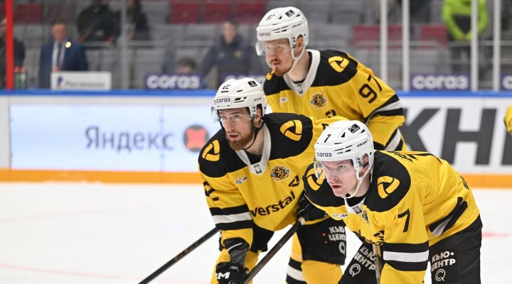 В США допускают, что Артема Левшунова ждет отправка в АХЛ