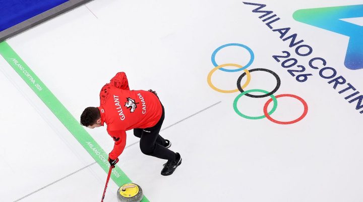 Российский журналист: вратари в КХЛ смотрят на Колосова и думают, почему они не могут