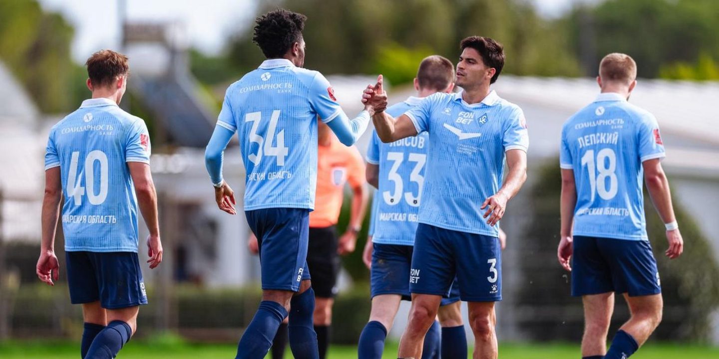 Товарищеский матч &laquo;Крылья Советов&raquo; &mdash; &laquo;КАМАЗ&raquo; в Турции завершился досрочно из-за драки