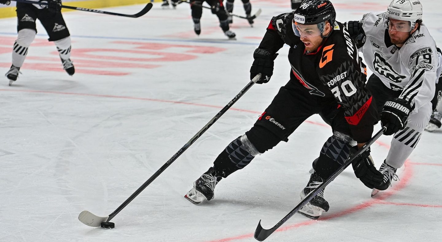 Игорь Мартынов забросил в меньшинстве шайбу в ворота московского «Динамо»