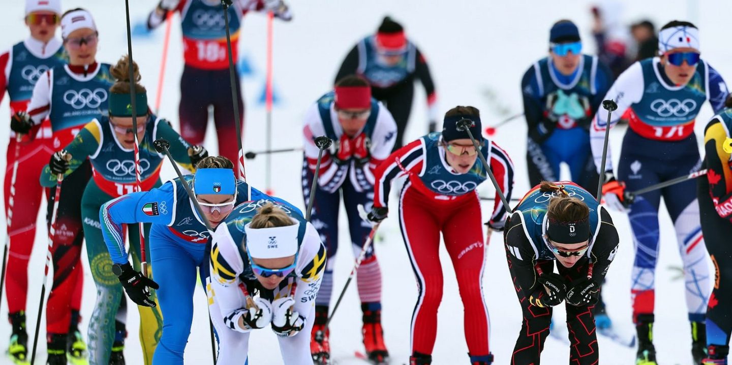 Норвежские лыжницы выиграли эстафету на Олимпиаде-2026