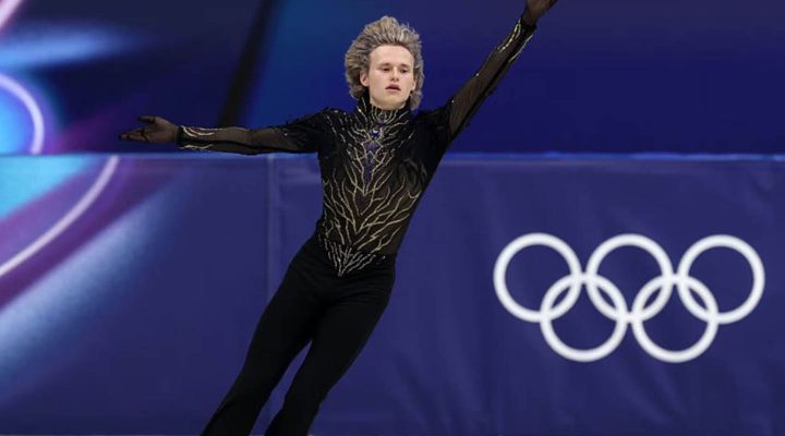 Румбутис обратил внимание на то, как 18-летний вратарь «Кайрата» пихал 38-летнему Мартыновичу