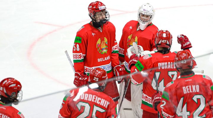 Российский журналист: вратари в КХЛ смотрят на Колосова и думают, почему они не могут