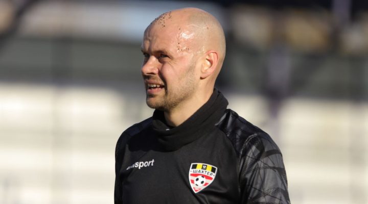 Антон Смольский рассказал о телеграм-канале, который он завел вместе с супругой Динарой